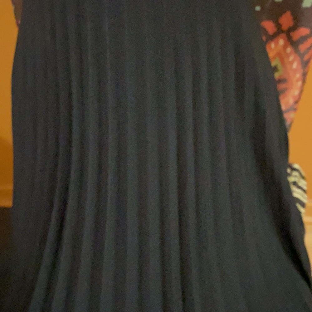 5/8 for $25 Taboo Black Halter Top Dress Small - Picture 7 of 9